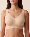 Biustonosz Everyday Seamless Beżowy na modelce — przód